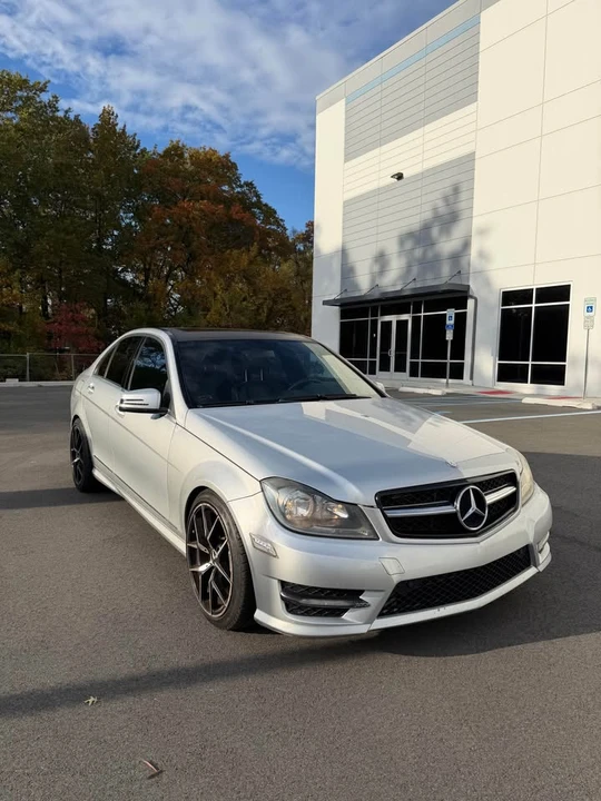2012 Mercedes-Benz W204 C-Class - Image 11 of 17