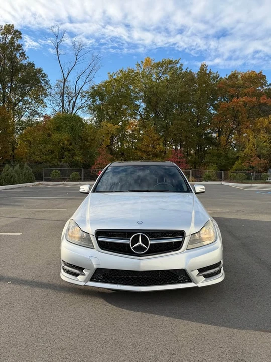 2012 Mercedes-Benz W204 C-Class - Image 4 of 17