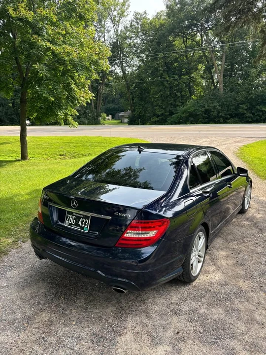 2012 Mercedes-Benz W204 C-Class - Image 4 of 10