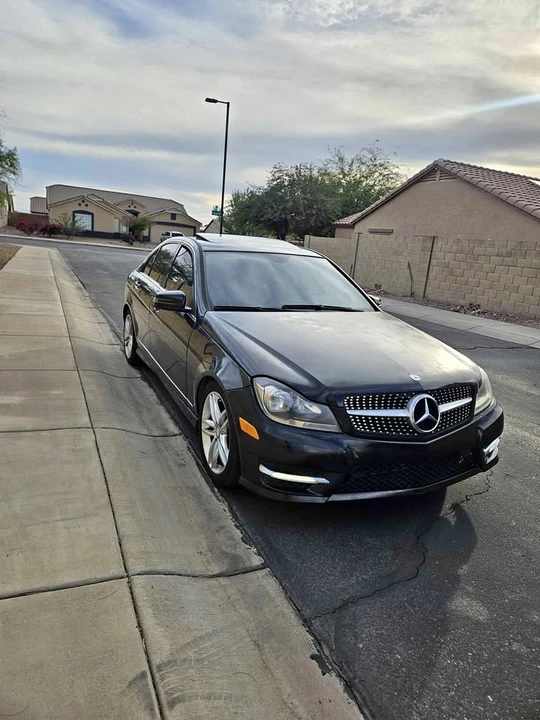 2012 Mercedes-Benz W204 C-Class - Image 2 of 10