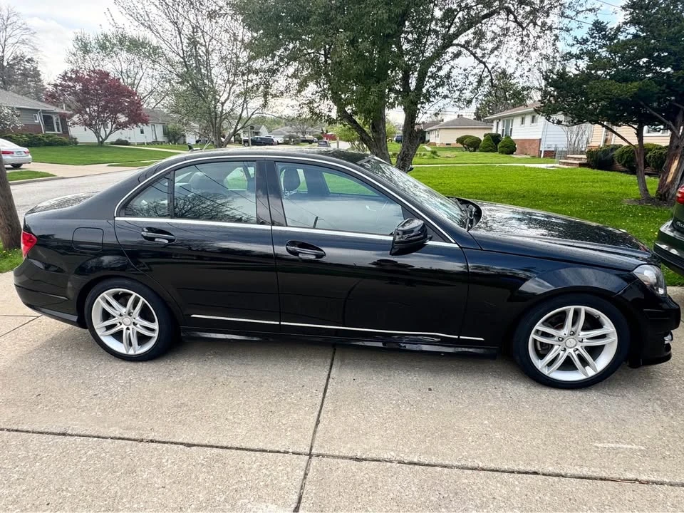 2012 Mercedes-Benz W204 C-Class - Image 4 of 18