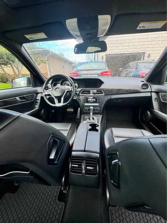 2012 Mercedes-Benz W204 C-Class - Image 9 of 18