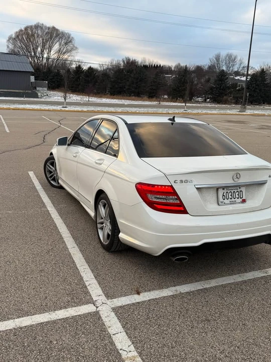 2012 Mercedes-Benz W204 C-Class - Image 6 of 18