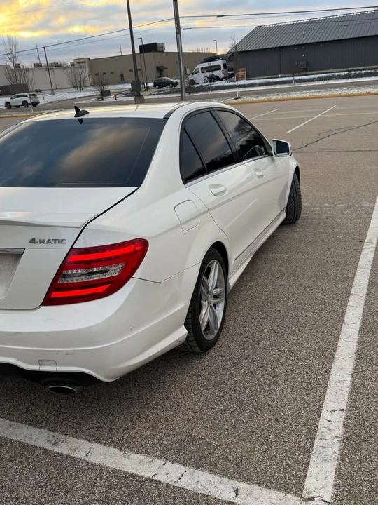2012 Mercedes-Benz W204 C-Class - Image 8 of 18