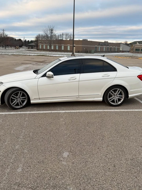 2012 Mercedes-Benz W204 C-Class - Image 4 of 18