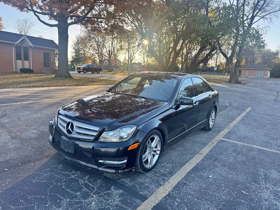 2012 Mercedes-Benz W204 C-Class - Image 2 of 17