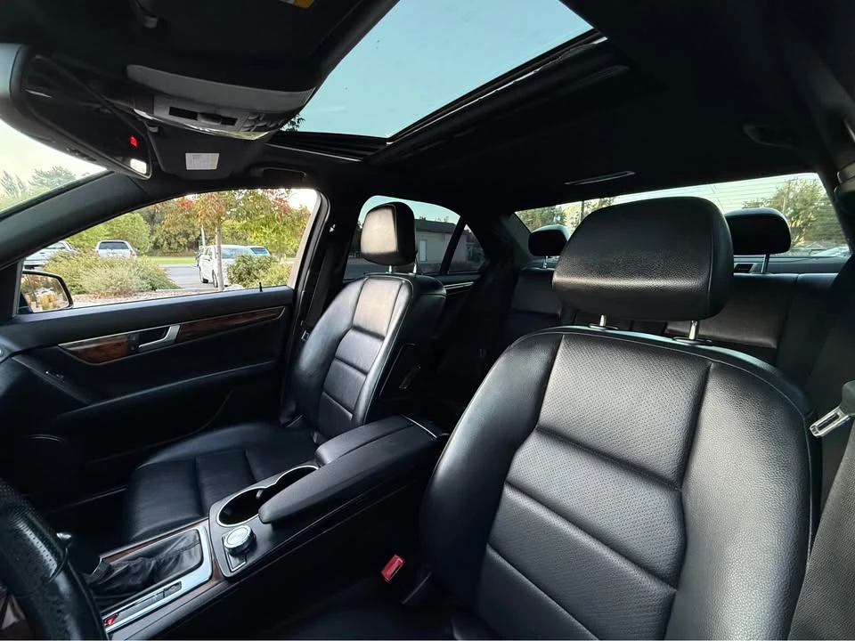 2012 Mercedes-Benz W204 C-Class - Image 13 of 18