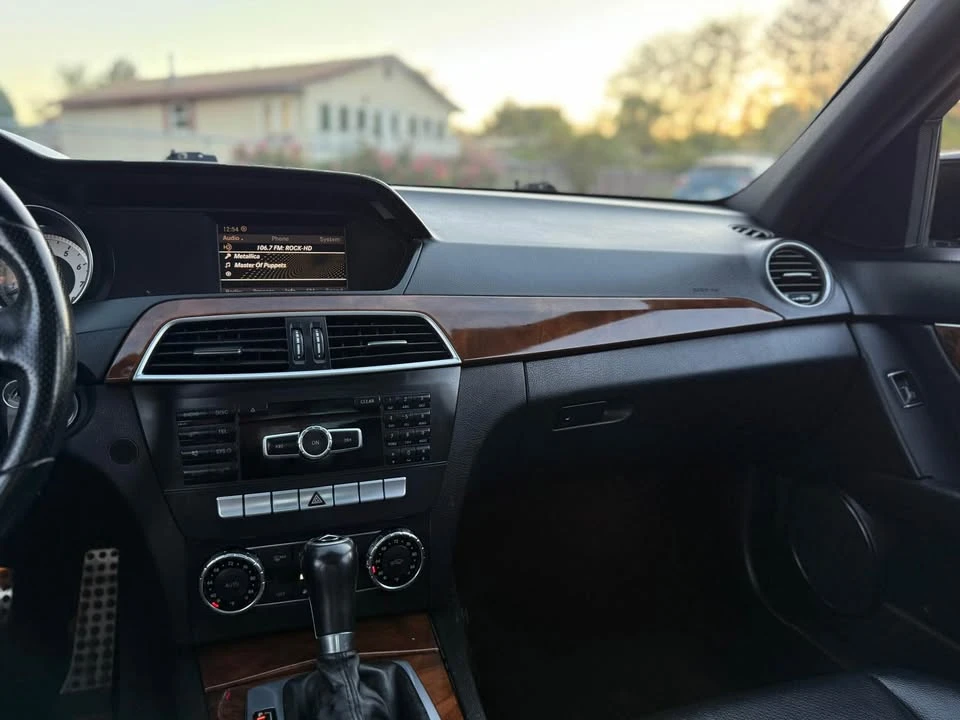 2012 Mercedes-Benz W204 C-Class - Image 17 of 18