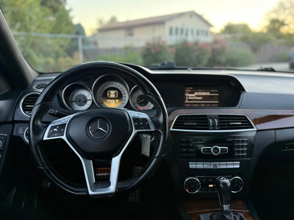 2012 Mercedes-Benz W204 C-Class - Image 16 of 18