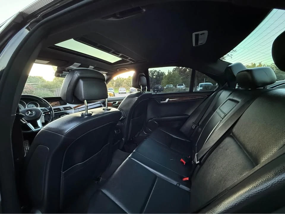2012 Mercedes-Benz W204 C-Class - Image 15 of 18