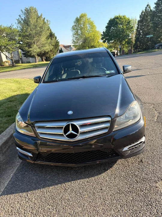 2012 Mercedes-Benz W204 C-Class - Image 2 of 13