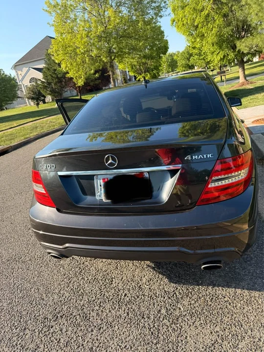 2012 Mercedes-Benz W204 C-Class - Image 3 of 13