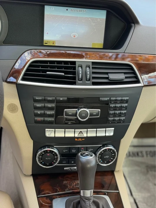 2012 Mercedes-Benz W204 C-Class - Image 12 of 20