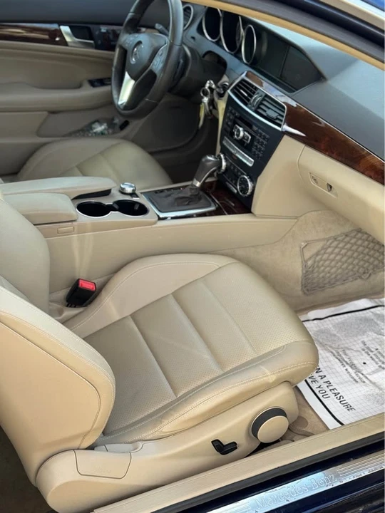 2012 Mercedes-Benz W204 C-Class - Image 16 of 20