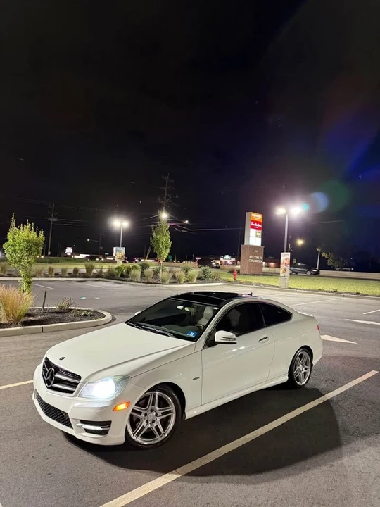 2012 Mercedes-Benz W204 C-Class - Image 3 of 4
