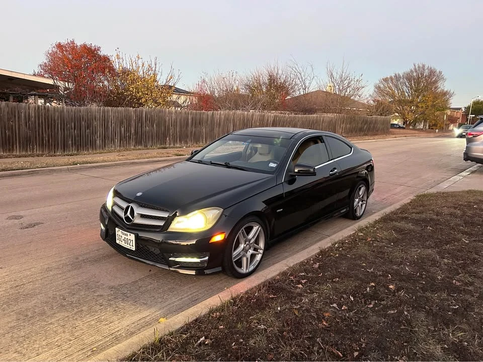 2012 Mercedes-Benz W204 C-Class - Image 2 of 12
