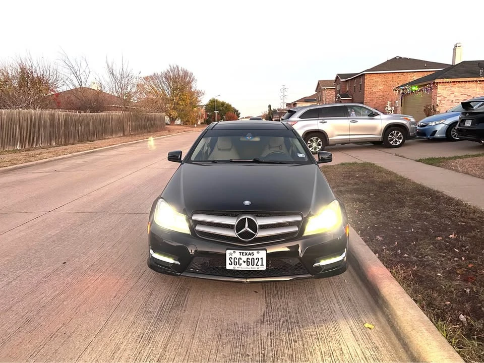 2012 Mercedes-Benz W204 C-Class - Image 6 of 12