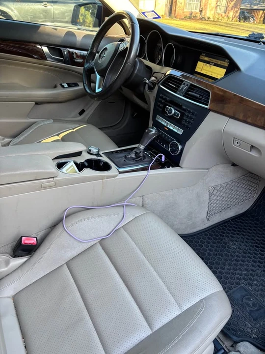 2012 Mercedes-Benz W204 C-Class - Image 4 of 6