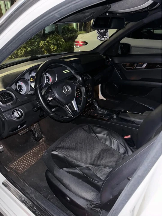 2012 Mercedes-Benz W204 C-Class - Image 5 of 6