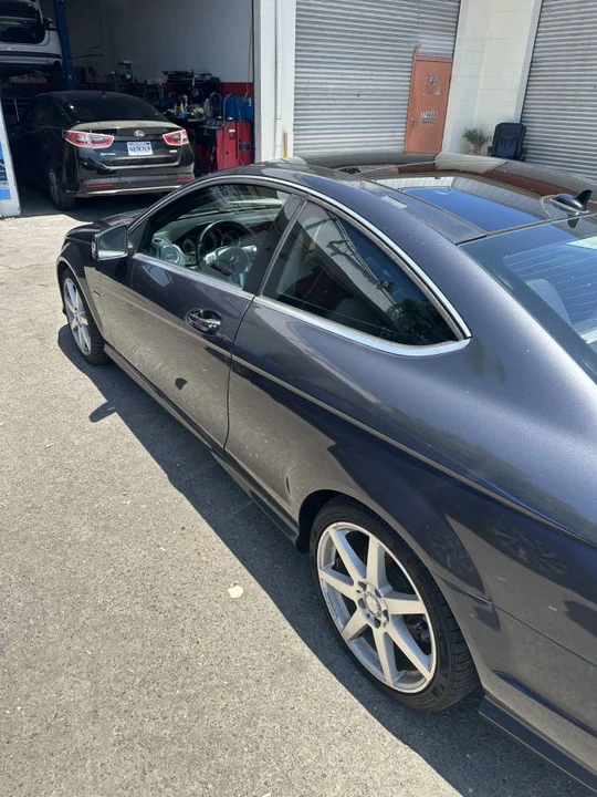 2012 Mercedes-Benz W204 C-Class - Image 2 of 5