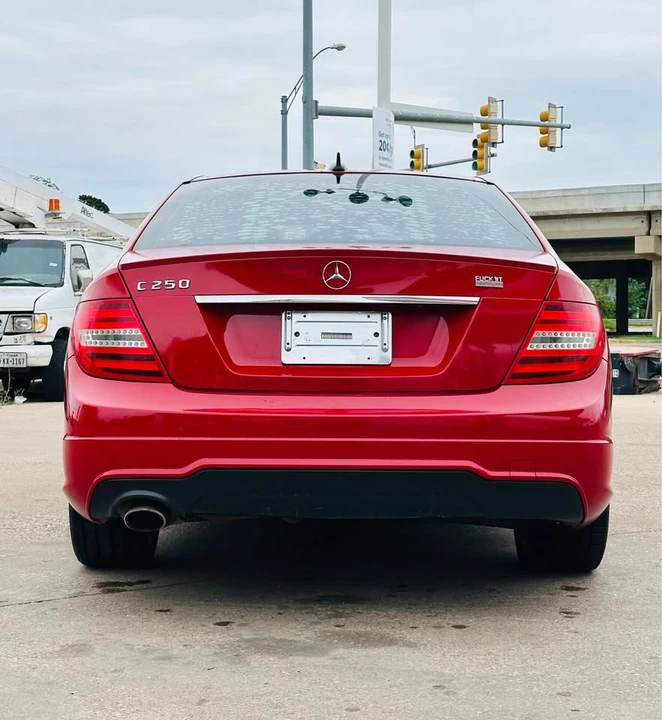 2012 Mercedes-Benz W204 C-Class - Image 7 of 17