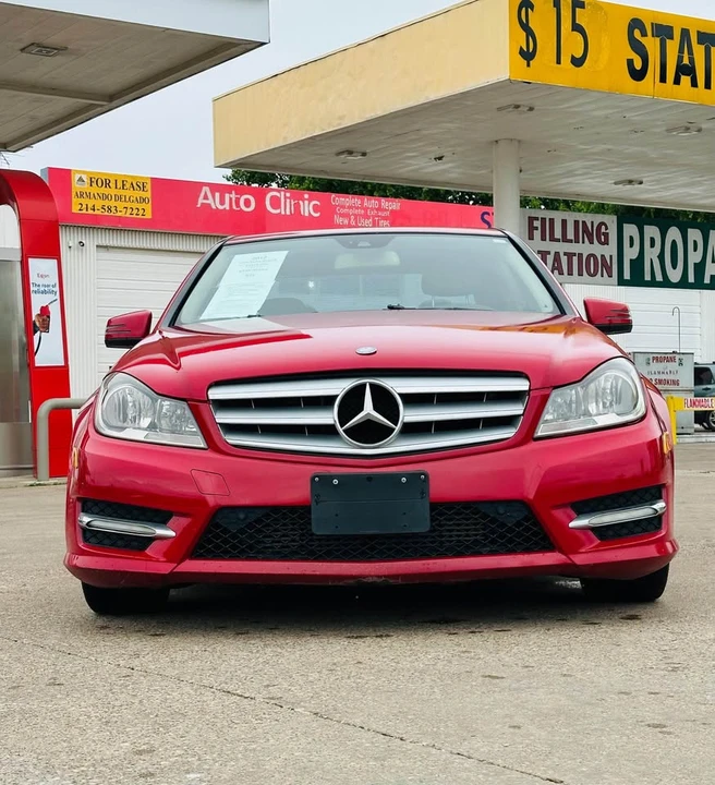 2012 Mercedes-Benz W204 C-Class - Image 3 of 17