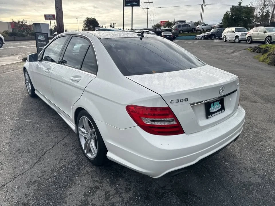 2012 Mercedes-Benz W204 C-Class - Image 3 of 19