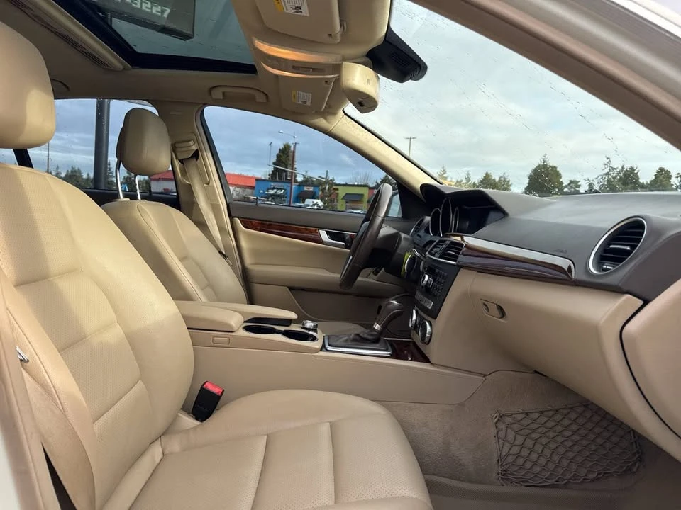 2012 Mercedes-Benz W204 C-Class - Image 13 of 19