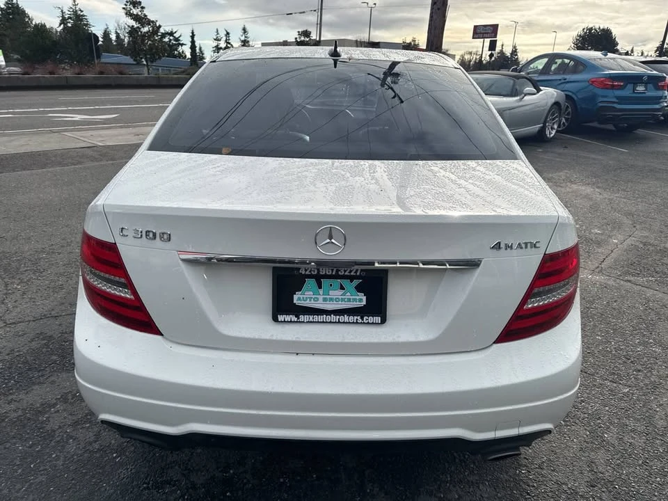 2012 Mercedes-Benz W204 C-Class - Image 4 of 19