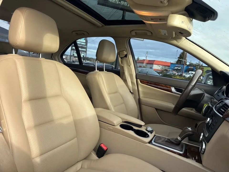 2012 Mercedes-Benz W204 C-Class - Image 14 of 19
