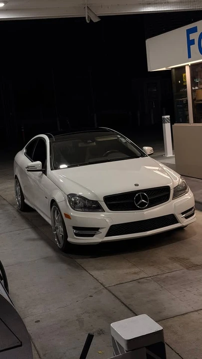 2012 Mercedes-Benz W204 C-Class - Image 5 of 11