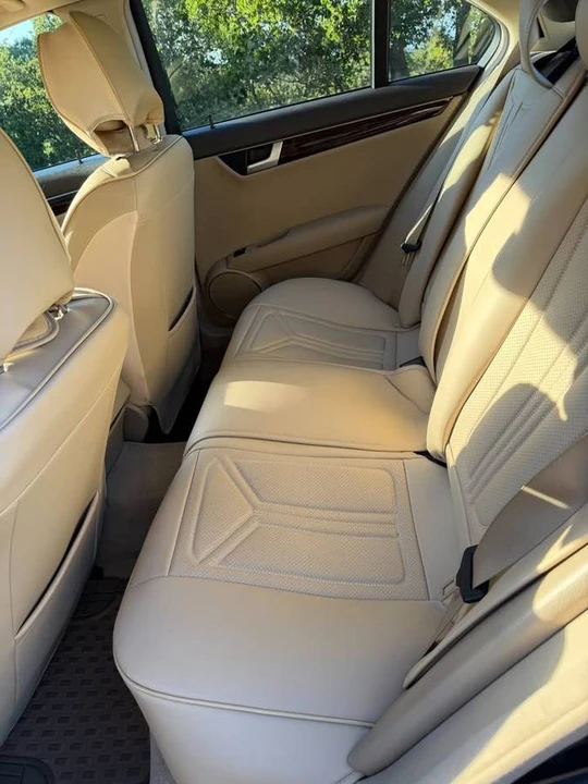2012 Mercedes-Benz W204 C-Class - Image 7 of 8