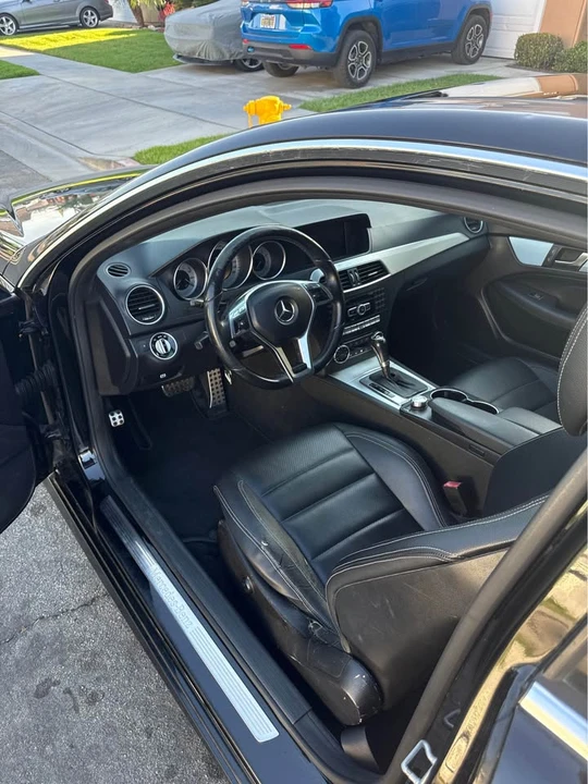 2012 Mercedes-Benz W204 C-Class - Image 9 of 18