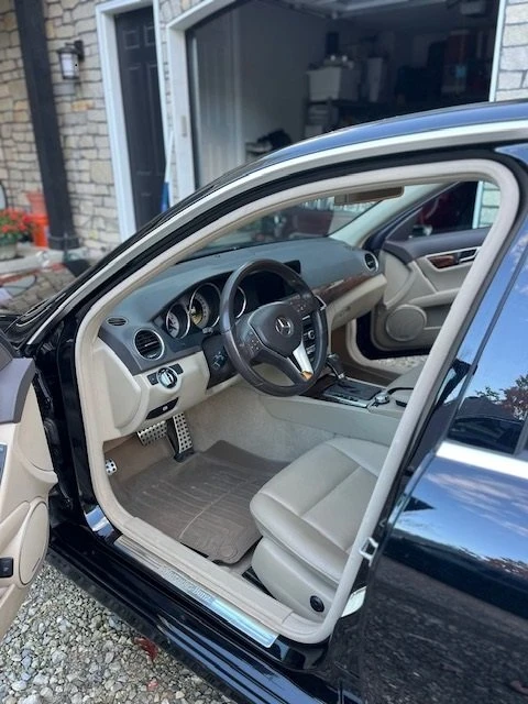 2012 Mercedes-Benz W204 C-Class - Image 7 of 12
