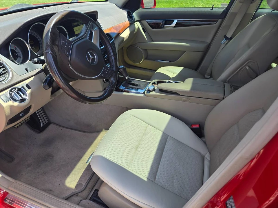 2012 Mercedes-Benz W204 C-Class - Image 5 of 6