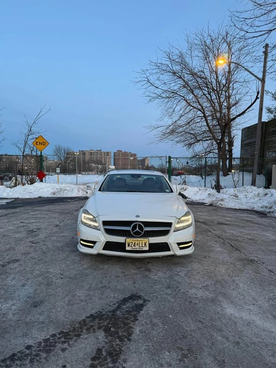 2012 Mercedes-Benz C218 CLS-Class - Image 5 of 9