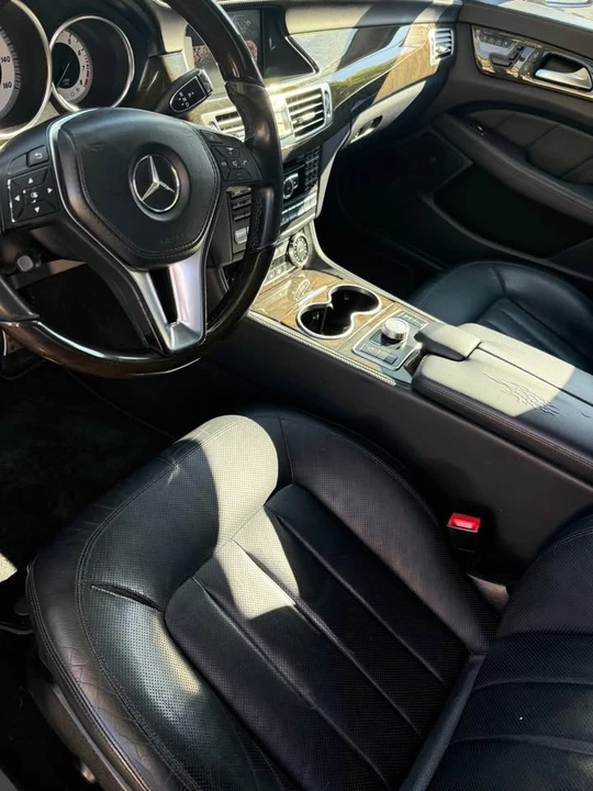 2012 Mercedes-Benz C218 CLS-Class - Image 4 of 11
