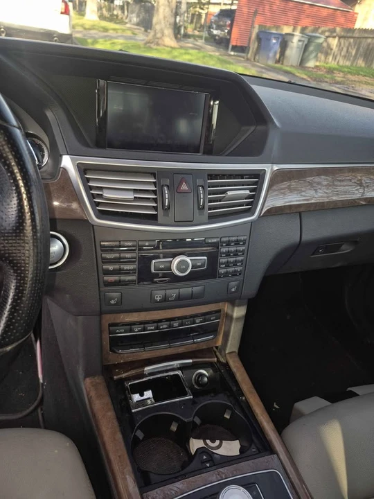 2012 Mercedes-Benz W212 E-Class - Image 6 of 10