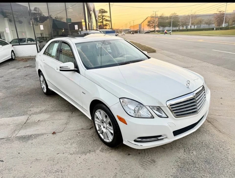 2012 Mercedes-Benz W212 E-Class - Image 2 of 19