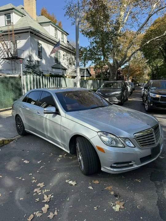 2012 Mercedes-Benz W212 E-Class - Image 6 of 11