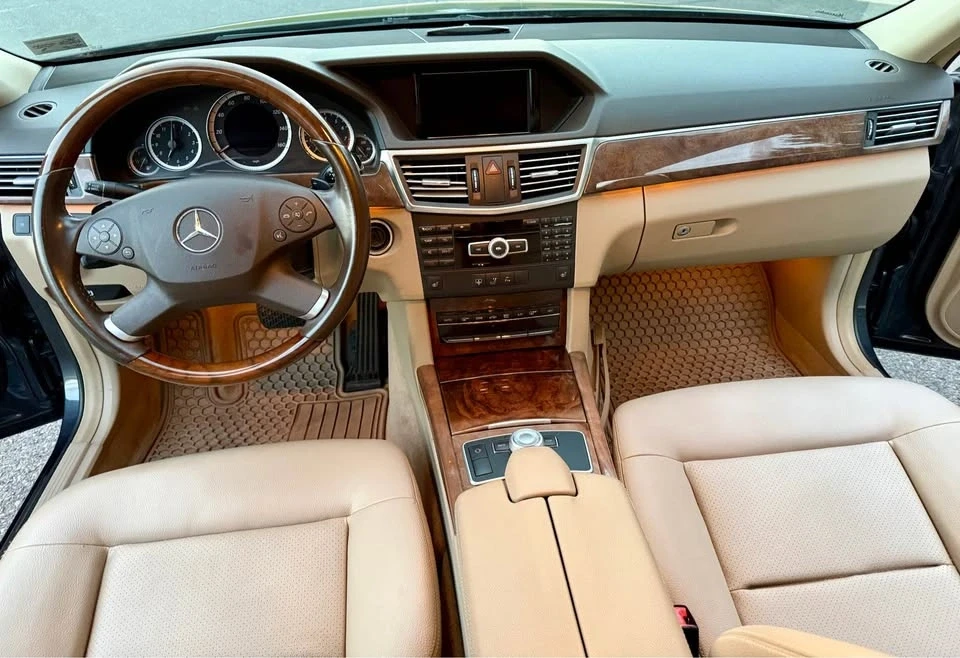 2012 Mercedes-Benz W212 E-Class - Image 8 of 16
