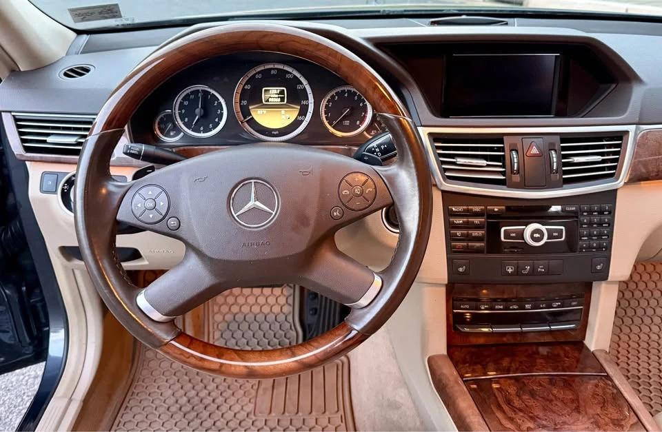 2012 Mercedes-Benz W212 E-Class - Image 8 of 17