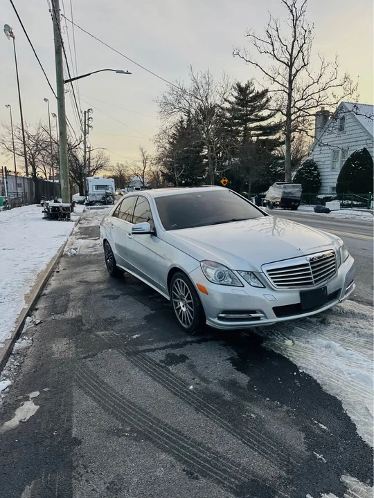 2012 Mercedes-Benz W212 E-Class - Image 2 of 11