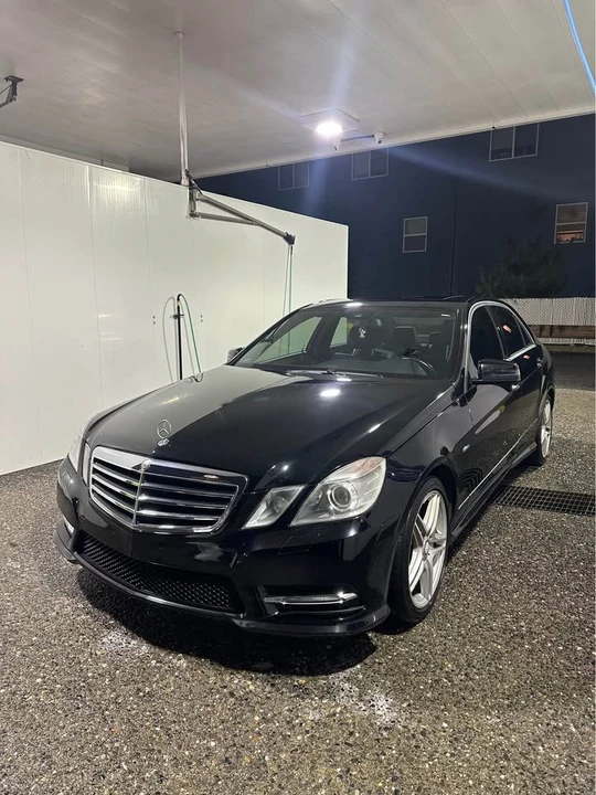 2012 Mercedes-Benz W212 E-Class - Image 2 of 3