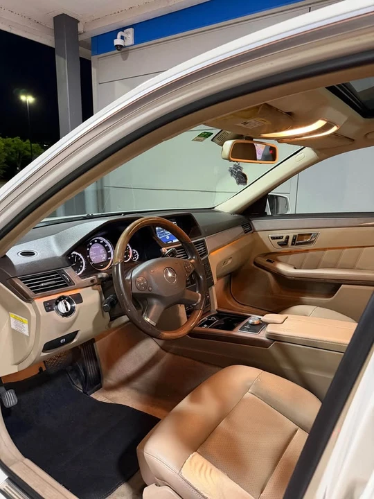 2012 Mercedes-Benz W212 E-Class - Image 15 of 19