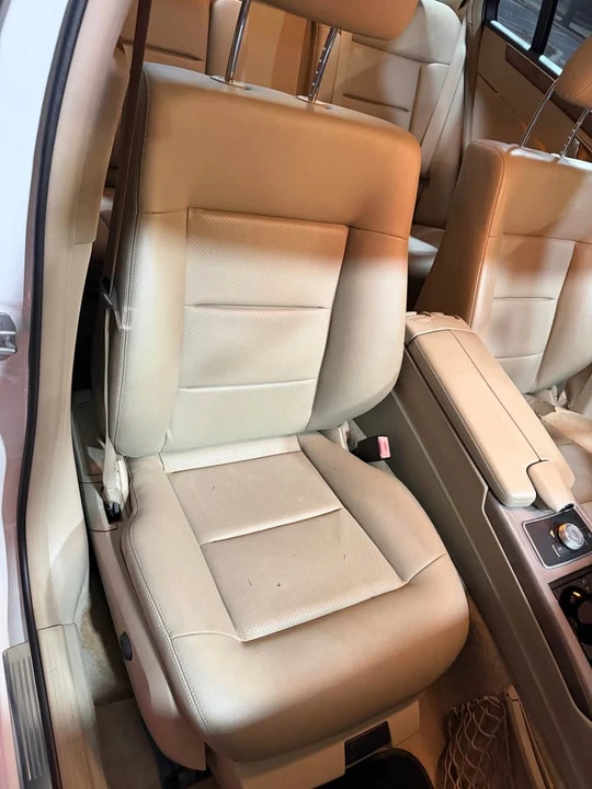 2012 Mercedes-Benz W212 E-Class - Image 12 of 19