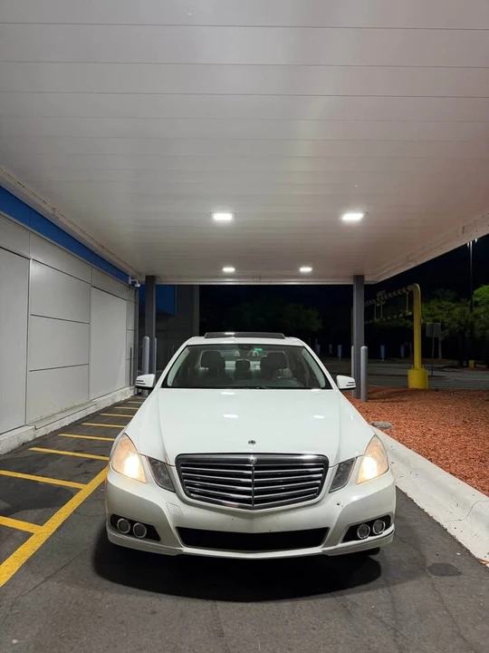2012 Mercedes-Benz W212 E-Class - Image 6 of 19