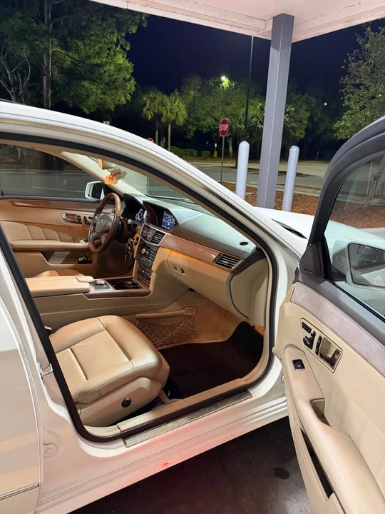 2012 Mercedes-Benz W212 E-Class - Image 11 of 19