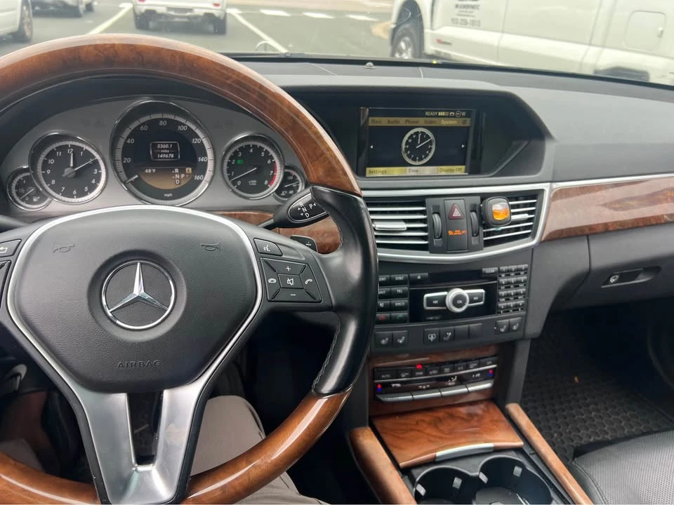 2012 Mercedes-Benz W212 E-Class - Image 2 of 3