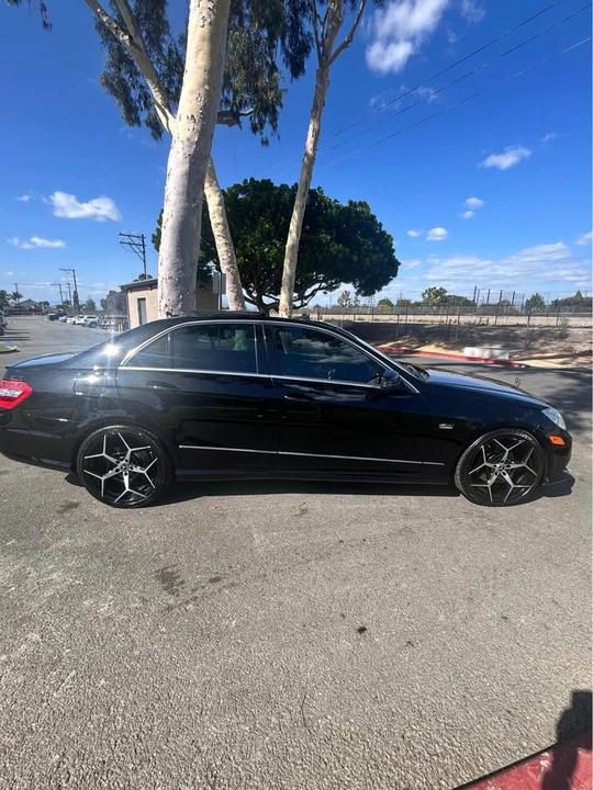 2012 Mercedes-Benz W212 E-Class - Image 2 of 19